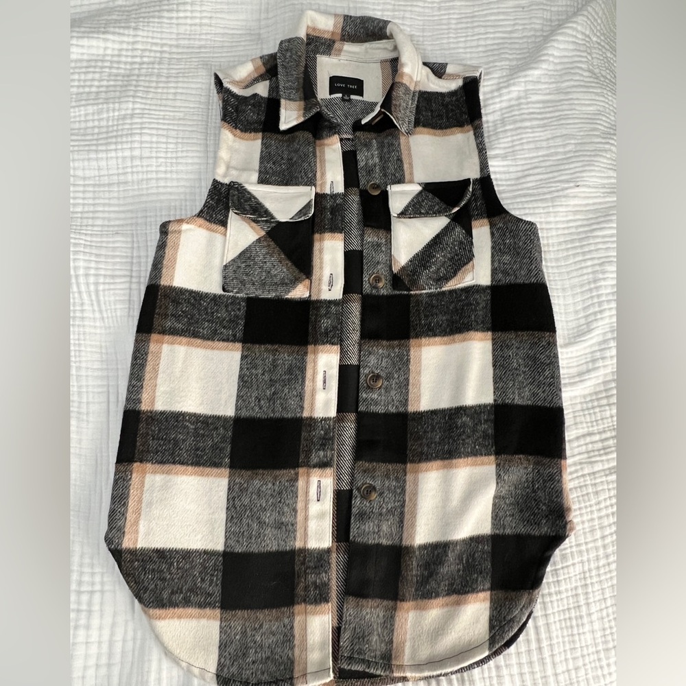 Love tree button up vest